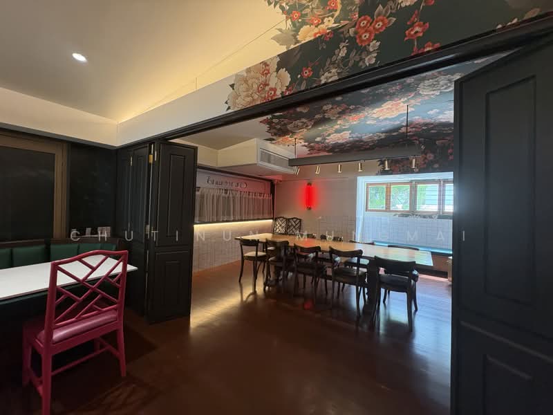 Restaurant for Rent in Thonglor BTS Walk Distance with parking, กรุงเทพ, พระโขนง, คลองเตย, กรุงเทพ, 231 ตร.ม., พื้นที่ขายของ ให้เช่า, โดย Chutinun Mungmai, 500439529 - DDproperty.com