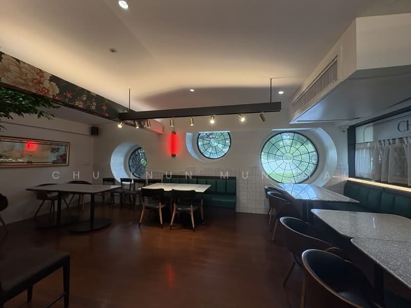 Restaurant for Rent in Thonglor BTS Walk Distance with parking, กรุงเทพ, พระโขนง, คลองเตย, กรุงเทพ, 231 ตร.ม., พื้นที่ขายของ ให้เช่า, โดย Chutinun Mungmai, 500439529 - DDproperty.com