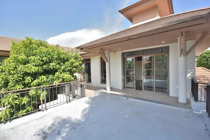 Narasiri Pattanakarn-Srinakarin, Bangkok, 878 Soi Srinakarin 20, Khlong Chan, Bang Kapi, Bangkok, 3 Bedrooms, 550 sqm, Single Detached House For Rent, by Jomchanok Aswavibul, 500439556 - DDproperty.com