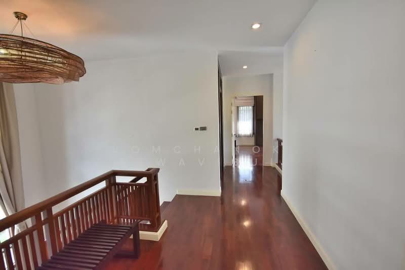Narasiri Pattanakarn-Srinakarin, Bangkok, 878 Soi Srinakarin 20, Khlong Chan, Bang Kapi, Bangkok, 3 Bedrooms, 550 sqm, Single Detached House For Rent, by Jomchanok Aswavibul, 500439556 - DDproperty.com