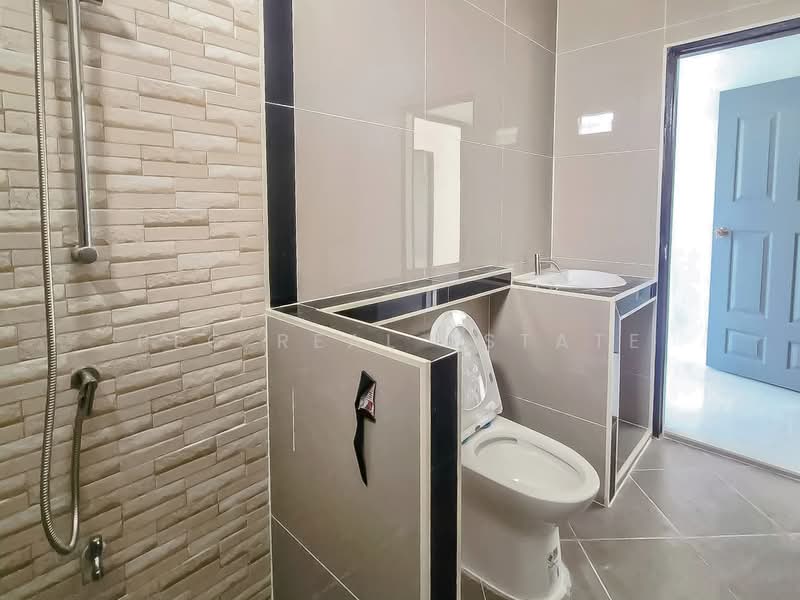 Luxury Nordic Modern House for Sale Nong Prue East Pattaya, Chon Buri (Pattaya), Bang Lamung, Bang Lamung (Pattaya), Chon Buri (Pattaya), 2 Bedrooms, 160 sqm, Semi-Detached House (Twin House) For Sale, by PLC Real Estate, 500439574 - DDproperty.com