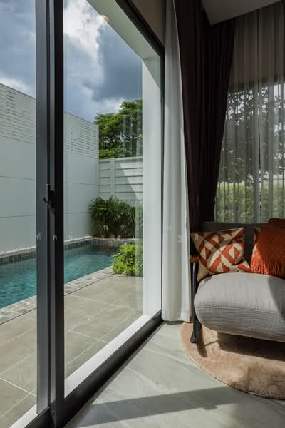 บ้านหรู หางดง เชียงใหม่ 4 นอน | 3 น้ำ | 1 ห้องรับแขก | 1 ห้องพักผ่อนชั้นบน | ที่จอดรถในร่ม 2 คัน, เชียงใหม่, สันผักหวาน, หางดง, เชียงใหม่, 212 ตร.ม., บ้านเดี่ยว ขาย, โดย พรเทพ ทัศน์ประเสริฐสิน, 500439605 - DDproperty.com