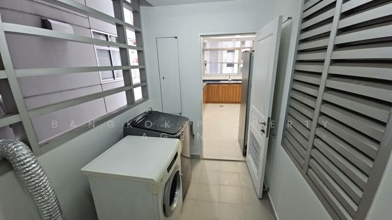 Prasanmitr Thani Tower, Bangkok, Soi Sukhumvit 23, Khlongtoei Nua, Watthana, Bangkok, 3 Bedrooms, 220 sqm, Condo For Rent, by BANGKOK PROPERTY AGENTS, 500439620 - DDproperty.com
