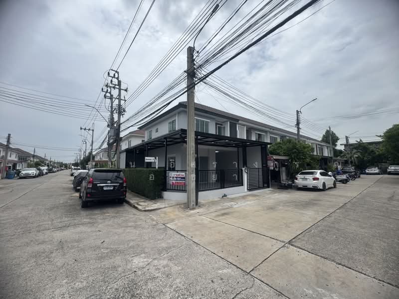Pruksa Ville 55/1, Bangkok, Bang Chun, Khlong Sam Wa, Bangkok, 3 Bedrooms, 97 sqm, Townhouse For Sale, by ภัทรนัน อิศรางกูร ณ อยุธยา, 500439634 - DDproperty.com