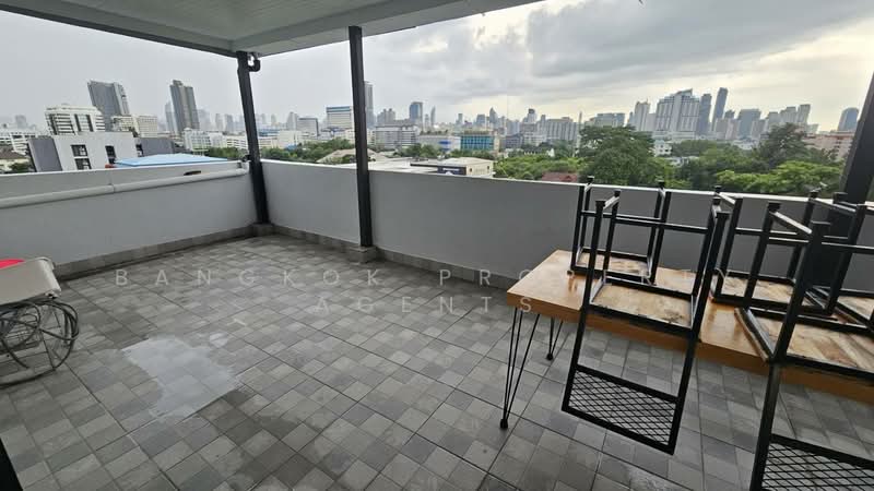 Sun Palace Condominium : ซันพาเลซ คอนโดมิเนียม, กรุงเทพ, 36 ถ.เพชรบุรี, บางกะปิ, ห้วยขวาง, กรุงเทพ, 170 ตร.ม., คอนโด ให้เช่า, โดย BANGKOK PROPERTY AGENTS, 500439643 - DDproperty.com