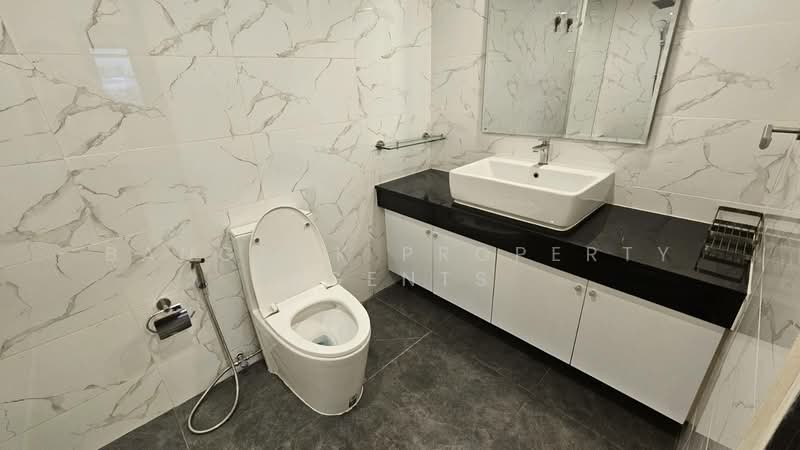 Sun Palace Condominium : ซันพาเลซ คอนโดมิเนียม, กรุงเทพ, 36 ถ.เพชรบุรี, บางกะปิ, ห้วยขวาง, กรุงเทพ, 170 ตร.ม., คอนโด ให้เช่า, โดย BANGKOK PROPERTY AGENTS, 500439643 - DDproperty.com