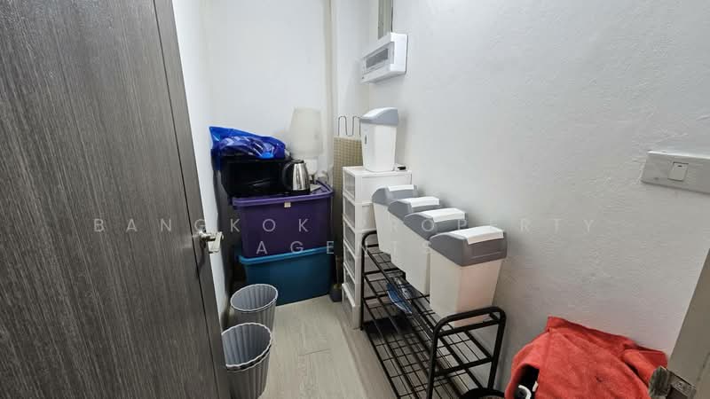 Sun Palace Condominium, Bangkok, 36 Phetchaburi Rd, Bang Kapi, Huai Khwang, Bangkok, 3 Bedrooms, 170 sqm, Condo For Rent, by BANGKOK PROPERTY AGENTS, 500439643 - DDproperty.com