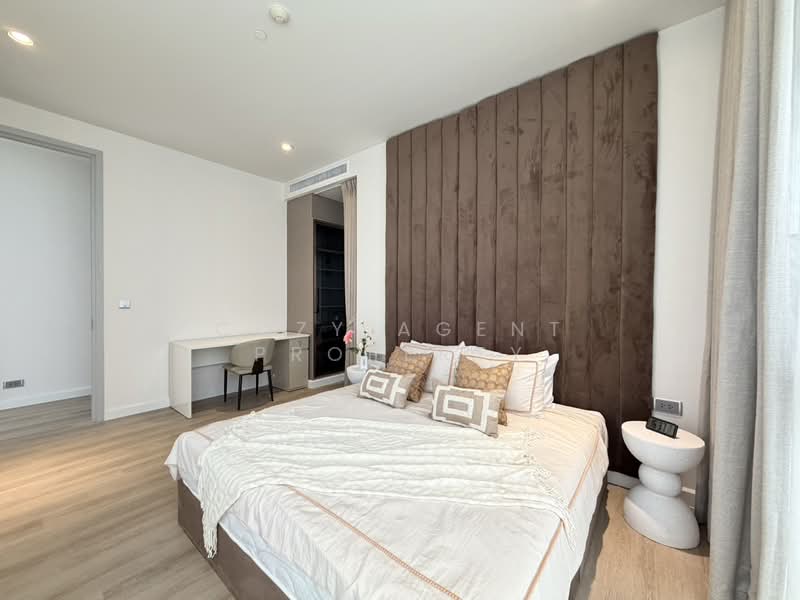 Vittorio 39, Bangkok, 8 Sukhumvit, Khlong Tan Nua, Watthana, Bangkok, 2 Bedrooms, 140 sqm, Condo For Rent, by Cozy Agent Property, 500439650 - DDproperty.com