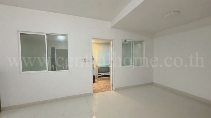 Pruksa Ville 40 Donmuang-Local Road, Pathum Thani, Kamphaeng Phet 6 Road, Lak Hok, Muang Pathum Thani, Pathum Thani, 3 Bedrooms, 120 sqm, Townhouse For Sale, by คุณ มณีรัตน์ ( เจี๊ยบ ), 500439662 - DDproperty.com