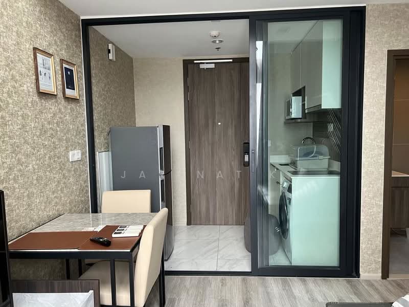 IDEO Mobi Asoke, Bangkok, New Petchaburi Road, Bang Kapi, Huai Khwang, Bangkok, 1 Bedroom, 40 sqm, Condo For Rent, by Jarunat K, 500439676 - DDproperty.com