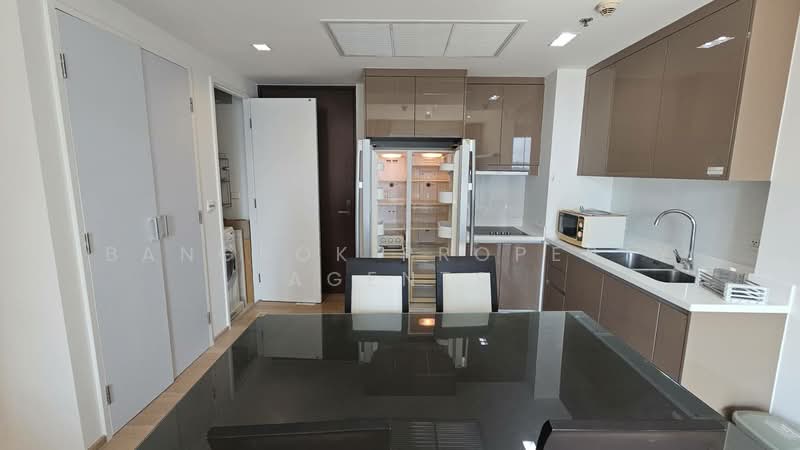 Siri At Sukhumvit, Bangkok, 902 Sukhumvit Road, Phra Kanong, Khlong Toei, Bangkok, 2 Bedrooms, 70 sqm, Condo For Rent, by BANGKOK PROPERTY AGENTS, 500439681 - DDproperty.com