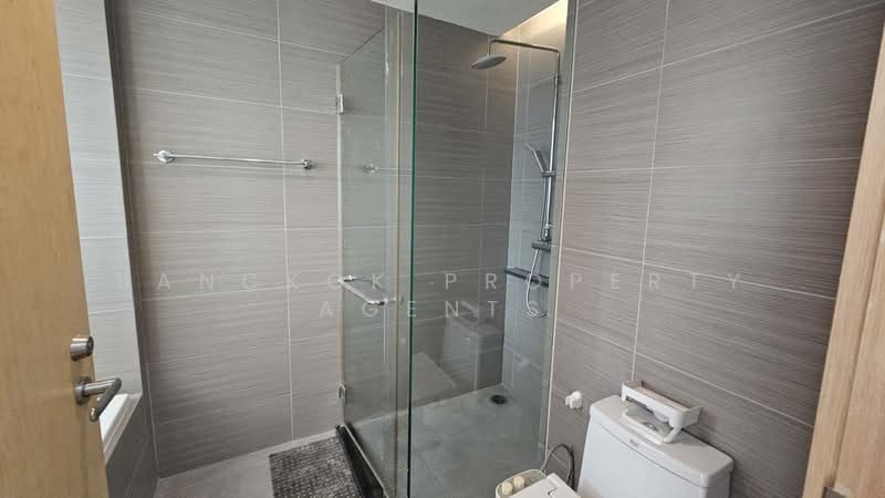 Siri At Sukhumvit, Bangkok, 902 Sukhumvit Road, Phra Kanong, Khlong Toei, Bangkok, 2 Bedrooms, 70 sqm, Condo For Rent, by BANGKOK PROPERTY AGENTS, 500439681 - DDproperty.com