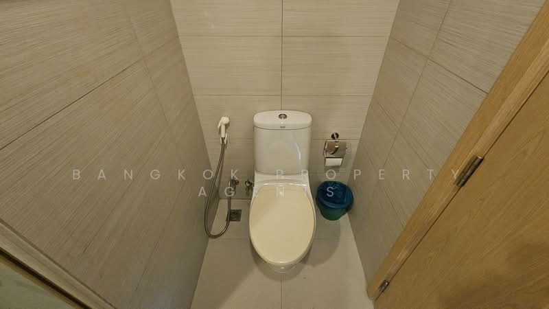 Siri At Sukhumvit, Bangkok, 902 Sukhumvit Road, Phra Kanong, Khlong Toei, Bangkok, 2 Bedrooms, 70 sqm, Condo For Rent, by BANGKOK PROPERTY AGENTS, 500439681 - DDproperty.com