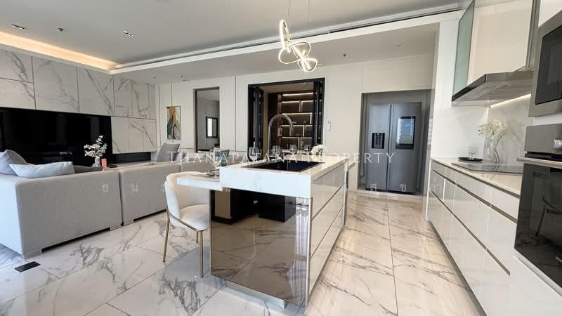 Domus 16, Bangkok, 19 Soi Sukhumvit 16, Khlong Toei, Bangkok, 3 Bedrooms, 167 sqm, Condo For Rent, by Thanapatana Limsouklam, 500439696 - DDproperty.com