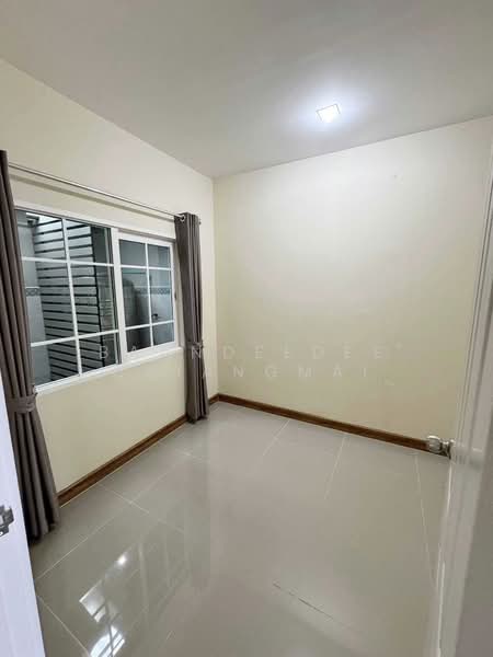 Townhome for rent near Meechok Plaza, Chiang Mai Rental Price: 22,000THB/month Property ID: No.5H676, Chiang Mai, San Phi Sua, Muang Chiang Mai, Chiang Mai, 3 Bedrooms, 110 sqm, Townhouse For Rent, by Baandeedee Chiangmai, 500439716 - DDproperty.com