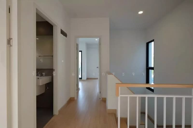 Lumpini Townplace Sukhumvit-Srinakarin : ลุมพินี ทาวน์เพลส สุขุมวิท-ศรีนครินทร์, สมุทรปราการ, สำโรงเหนือ, เมืองสมุทรปราการ, สมุทรปราการ, 158 ตร.ม., บ้านแฝด ขาย, โดย Rachanee Saengkrajai, 500439718 - DDproperty.com