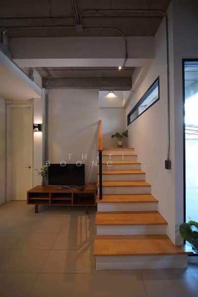 ทาวน์เฮาส์ ใกล้โรงพยาบาลกรุงเทพ ถนนเพชรบุรี กรุงเทพฯ, กรุงเทพ, บางกะปิ, ห้วยขวาง, กรุงเทพ, 140 ตร.ม., ทาวน์เฮ้าส์ ให้เช่า, โดย Thiti Boonchurn, 500439736 - DDproperty.com