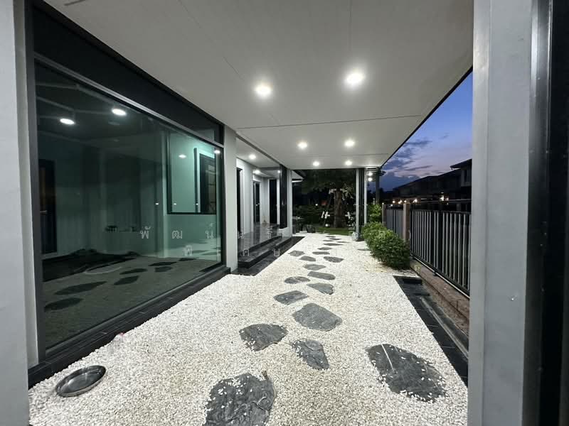 Passorn Bhuddhamonthon Sai 2-Bangwaek, Bangkok, Bangwaek Road, Bang Phai, Bang Khae, Bangkok, 4 Bedrooms, 480 sqm, Single Detached House For Sale, by พัฒน์นรี (อี๊ด) พิเศษเสรี, 500439750 - DDproperty.com