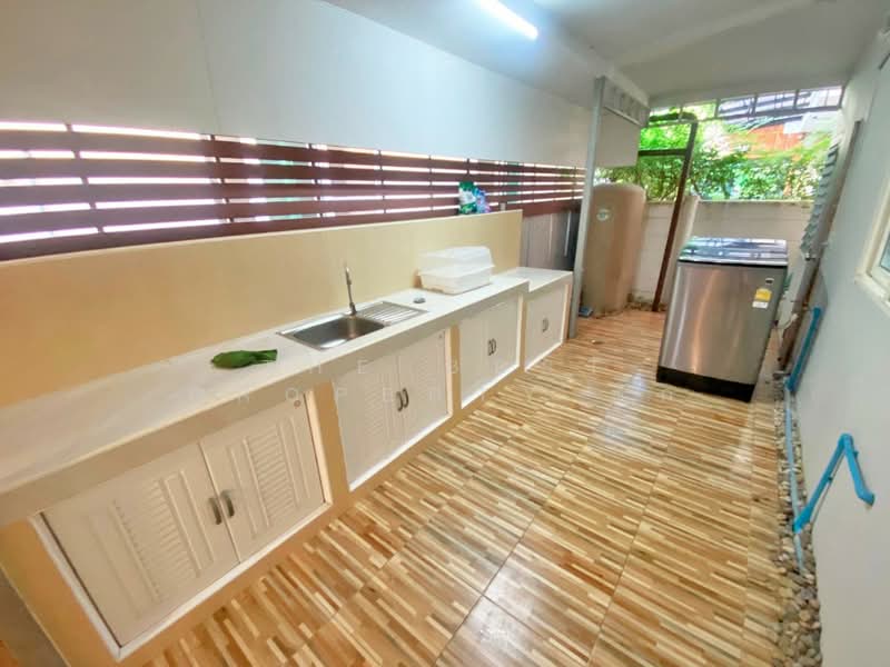 Supalai Park Ville Romklao-Suvarnabhumi, Bangkok, Romklao Road, Min Buri, Bangkok, 3 Bedrooms, 100 sqm, Single Detached House For Sale, by The Best Property ตั๊ก, 500439755 - DDproperty.com