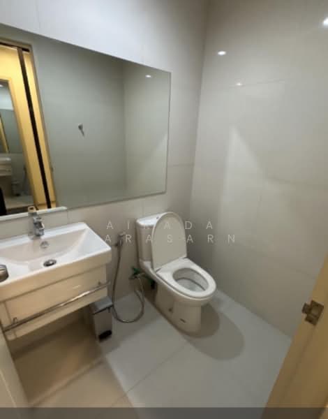 Life Asoke, Bangkok, Asoke-Dindang Road, Bang Kapi, Huai Khwang, Bangkok, 2 Bedrooms, 55 sqm, Condo For Rent, by Airada Parasarn, 500439790 - DDproperty.com
