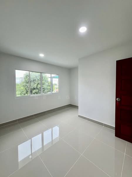 นภาพร นนทบุรี, Nonthaburi, Bang Krang, Muang Nonthaburi, Nonthaburi, 2 Bedrooms, 97 sqm, Townhouse For Sale, by NR AGENT, 500439803 - DDproperty.com