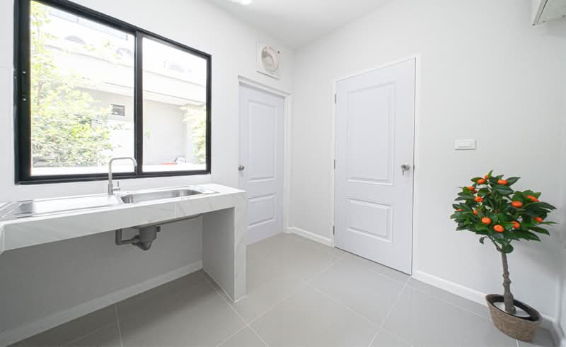 The Centro Watcharapol, Bangkok, Sukhaphiban 5 Road, O-Ngoen, Sai Mai, Bangkok, 3 Bedrooms, 217 sqm, Single Detached House For Sale, by NR AGENT, 500439815 - DDproperty.com