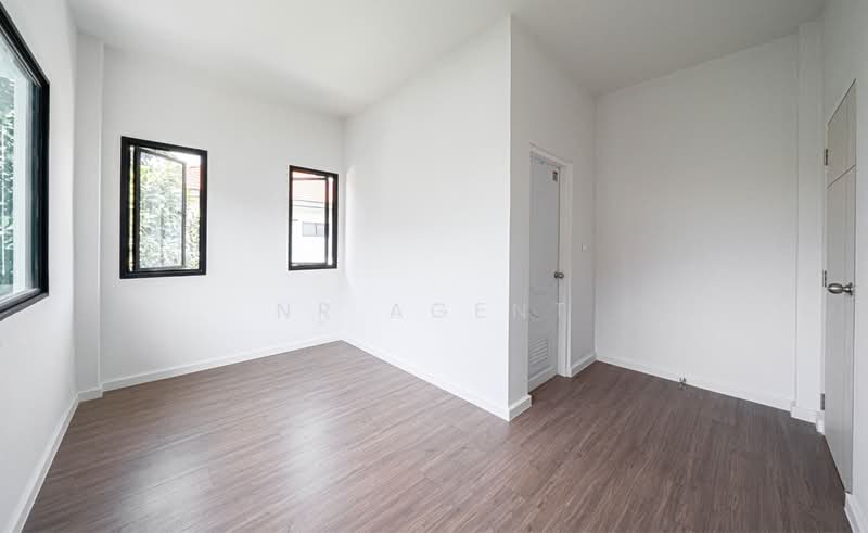 The Centro Watcharapol, Bangkok, Sukhaphiban 5 Road, O-Ngoen, Sai Mai, Bangkok, 3 Bedrooms, 217 sqm, Single Detached House For Sale, by NR AGENT, 500439815 - DDproperty.com