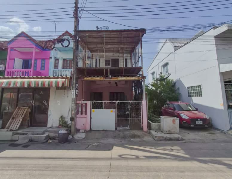 ให้เช่าทาวน์เฮ้าส์ 2 ชั้น ถนนเลียบคลองทวีวัฒนา เชื่อมถนนหลายสาย เดินทางง่าย, Bangkok, เลียบคลองทวีวัฒนา, Nong Kang Plu, Nong Khaem, Bangkok, 2 Bedrooms, 102 sqm, Townhouse For Rent, by บุญชู อัศวฤทธิพรหม์, 500439841 - DDproperty.com