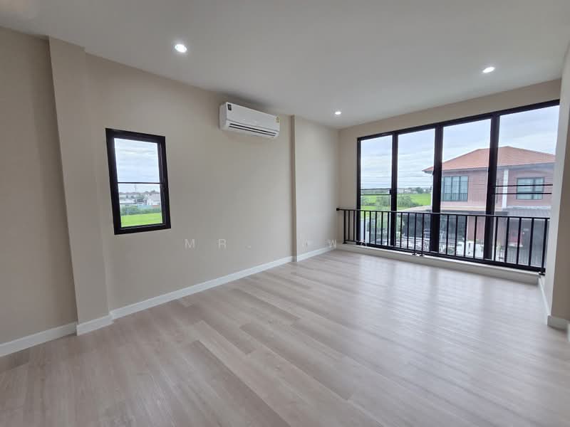 The Ricco Residence Wongwaen-Hathairat : เดอะริคโค้ เรสซิเดนซ์ วงแหวนฯ-หทัยราษฎร์, กรุงเทพ, ถนนไทยรามัญ, สามวาตะวันตก, คลองสามวา, กรุงเทพ, 218 ตร.ม., บ้านเดี่ยว ขาย, โดย Mr. โพส, 500439842 - DDproperty.com