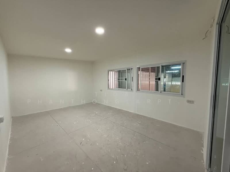 Warehouse with Office for Rent Lat Krabang near Airport Rail Link, Bangkok, Lam Pla Tiew, Lat Krabang, Bangkok, , 378 sqm, Warehouse/Factory For Rent, by Tida phanthonglarptawee, 500439853 - DDproperty.com
