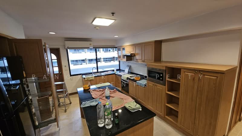Centre Point Residence Phromphong, Bangkok, Soi Sukhumvit 39, Khlong Tan Nua, Watthana, Bangkok, 4 Bedrooms, 325 sqm, Condo For Rent, by BANGKOK PROPERTY AGENTS, 500439861 - DDproperty.com