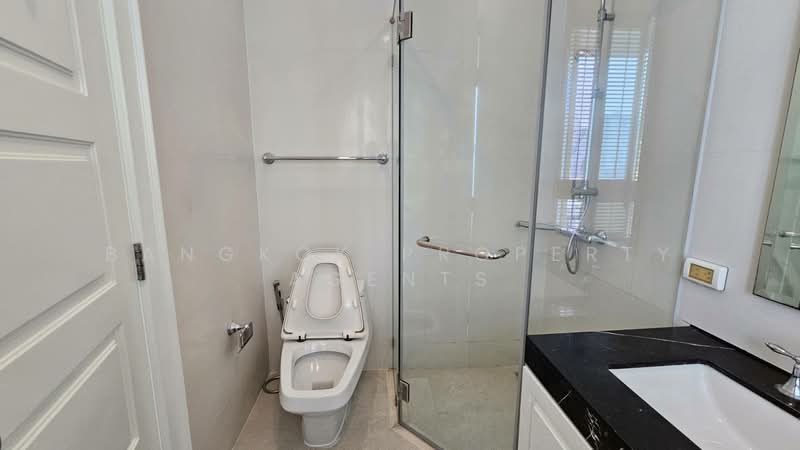 Royce Private Residences, Bangkok, 61 Soi Sukhumvit 31, Khlongtoei Nua, Watthana, Bangkok, 3 Bedrooms, 145 sqm, Condo For Rent, by BANGKOK PROPERTY AGENTS, 500439875 - DDproperty.com