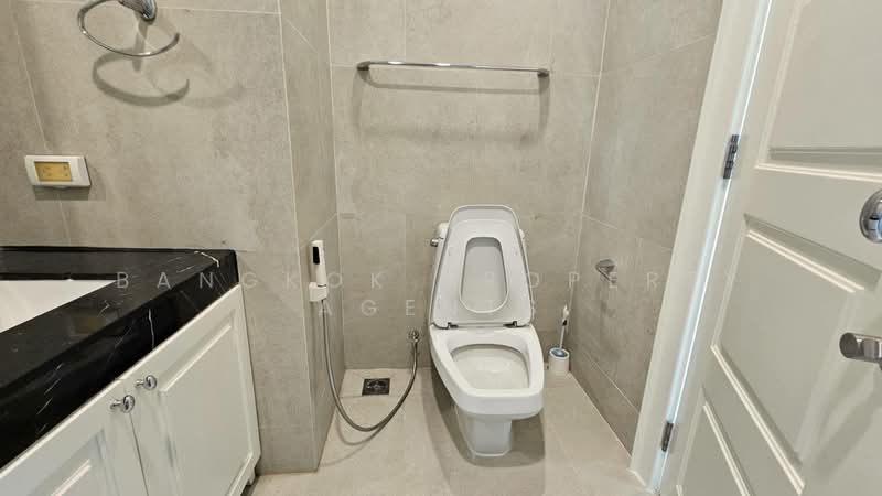 Royce Private Residences, Bangkok, 61 Soi Sukhumvit 31, Khlongtoei Nua, Watthana, Bangkok, 3 Bedrooms, 145 sqm, Condo For Rent, by BANGKOK PROPERTY AGENTS, 500439875 - DDproperty.com