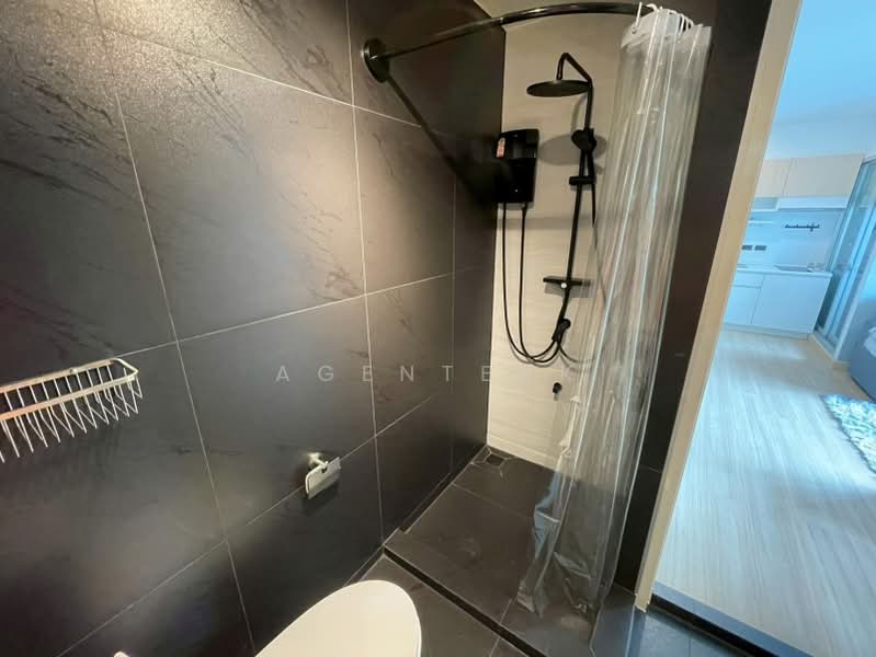 The Parkland Srinakarin Lakeside, Samut Prakan, 555 Lasalle Road, Bang Kaeo, Bang Plee, Samut Prakan, 1 Bedroom, 38 sqm, Condo For Rent, by Agentbkk, 500439881 - DDproperty.com