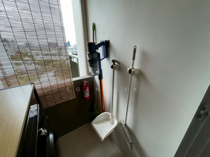 The Parkland Srinakarin Lakeside, Samut Prakan, 555 Lasalle Road, Bang Kaeo, Bang Plee, Samut Prakan, 1 Bedroom, 38 sqm, Condo For Rent, by Agentbkk, 500439881 - DDproperty.com