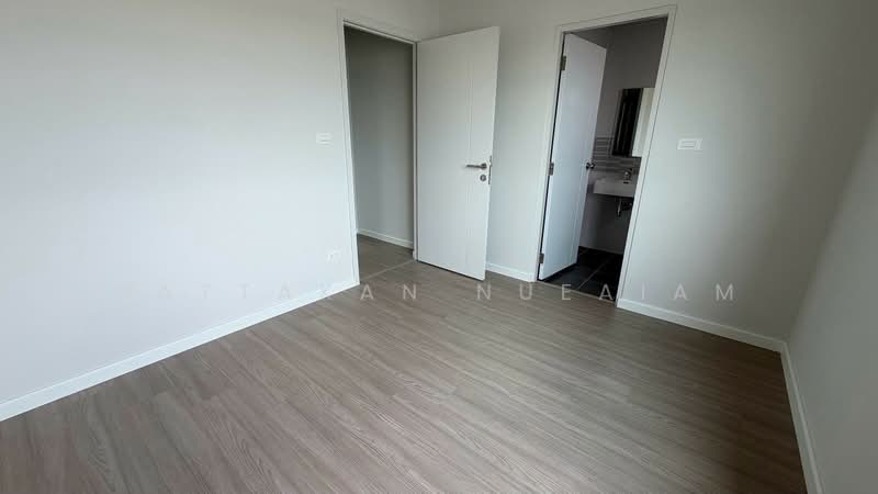 Siri Place Bangna-Suvarnabhumi, Samut Prakan, 99 Soi Pracha Ruam Chai, Srisa Chorakhe Noi, Bang Sao Thong, Samut Prakan, 3 Bedrooms, 99 sqm, Townhouse For Sale, by Nattakan nueaiam, 500439896 - DDproperty.com