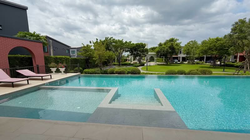 Siri Place Bangna-Suvarnabhumi : สิริ เพลส บางนา-สุวรรณภูมิ, สมุทรปราการ, 99 ซอย ประชาร่วมใจ, ศีรษะจรเข้น้อย, บางเสาธง, สมุทรปราการ, 99 ตร.ม., ทาวน์เฮ้าส์ ขาย, โดย Nattakan nueaiam, 500439896 - DDproperty.com