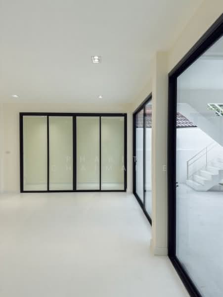 ไม่พบโครงการ, Chiang Mai, , Mae Hia, Muang Chiang Mai, Chiang Mai, 3 Bedrooms, 377 sqm, Single Detached House For Sale, by Pharita Chaimanee, 500439921 - DDproperty.com