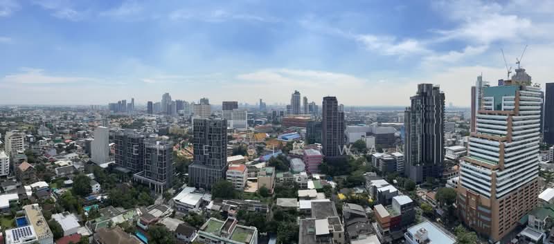 Maru Ekkamai 2, Bangkok, 70-5 Sukhumvit 63 Road, Phra Kanong Nua, Watthana, Bangkok, 1 Bedroom, 33 sqm, Condo For Sale, by Elle Siriwan, 500439932 - DDproperty.com