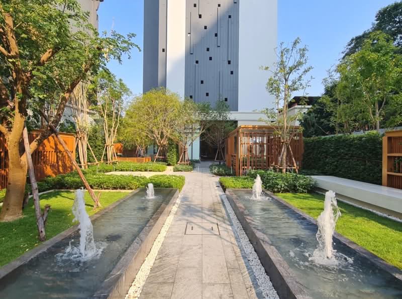 Maru Ekkamai 2, Bangkok, 70-5 Sukhumvit 63 Road, Phra Kanong Nua, Watthana, Bangkok, 1 Bedroom, 33 sqm, Condo For Sale, by Elle Siriwan, 500439932 - DDproperty.com