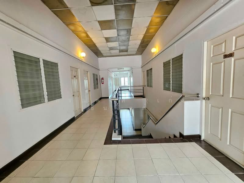Saengduen Dormitory, Chiang Mai, Chang Phuak, Muang Chiang Mai, Chiang Mai, 10+ Bedrooms, 444 sqm, Townhouse For Sale, by Nakornpong Chuenjit, 500439951 - DDproperty.com
