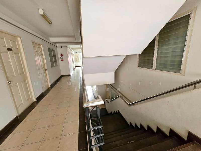 Saengduen Dormitory, Chiang Mai, Chang Phuak, Muang Chiang Mai, Chiang Mai, 10+ Bedrooms, 444 sqm, Townhouse For Sale, by Nakornpong Chuenjit, 500439951 - DDproperty.com