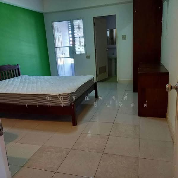 Saengduen Dormitory, Chiang Mai, Chang Phuak, Muang Chiang Mai, Chiang Mai, 10+ Bedrooms, 444 sqm, Townhouse For Sale, by Nakornpong Chuenjit, 500439951 - DDproperty.com