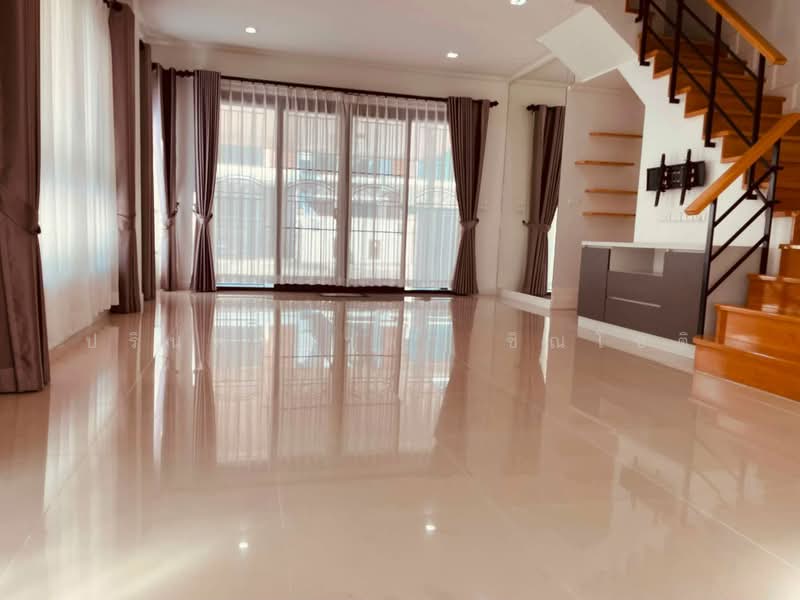 Supalai Essence Ladprao, Bangkok, Soi Ladprao 107, Khlong Chan, Bang Kapi, Bangkok, 4 Bedrooms, 243 sqm, Single Detached House For Rent, by ปรินทร์ญาดา ชิณโชติ, 500439999 - DDproperty.com