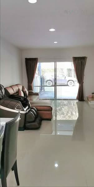Baan Klang Muang Sukhumvit 77, Bangkok, Soi On Nut 17, Suan Luang, Bangkok, 3 Bedrooms, 180 sqm, Townhouse For Sale, by NR AGENT, 500440006 - DDproperty.com