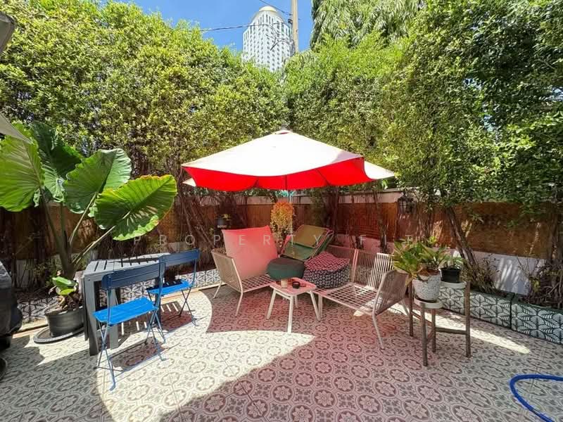 Single house with private garden near Central World, Bangkok, Makkasan, Ratchathewi, Bangkok, 2 Bedrooms, 245 sqm, Single Detached House For Rent, by Property Fit, 500440017 - DDproperty.com