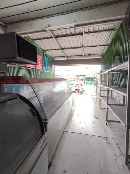 อาคารพาณิชย์บางเสาธง สมุทรปราการ, Samut Prakan, Srisa Chorakhe Yai, Bang Sao Thong, Samut Prakan, , 100 sqm, Shophouse For Sale, by The Best Property ชา, 500440030 - DDproperty.com