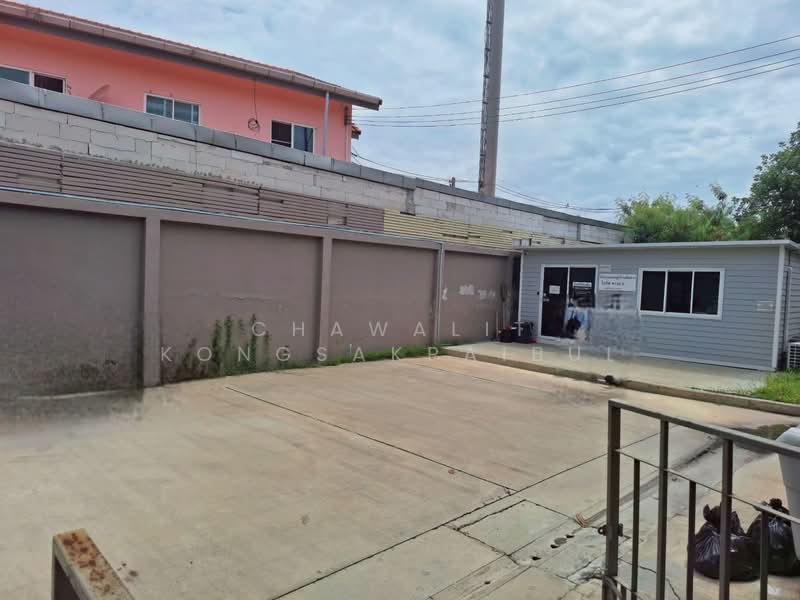 I Leaf Town 2 Rama 2 km 18, Samut Sakhon, Rama 2 Pantainorasingh, Phanthai Norasing, Muang Samut Sakhon, Samut Sakhon, 4 Bedrooms, 100 sqm, Townhouse For Sale, by CHAWALIT KONGSAKPAIBUL, 500440036 - DDproperty.com