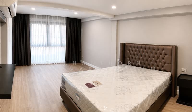 Ekkamai Townhome for rent, Bangkok, Khlong Tan Nua, Watthana, Bangkok, 3 Bedrooms, 350 sqm, Townhouse For Rent, by Thananthorn Wongvarnkaseam, 500440061 - DDproperty.com