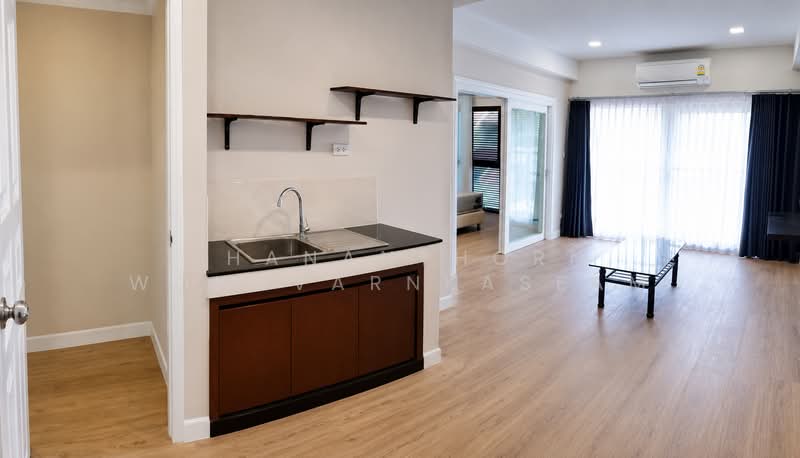 Ekkamai Townhome for rent, Bangkok, Khlong Tan Nua, Watthana, Bangkok, 3 Bedrooms, 350 sqm, Townhouse For Rent, by Thananthorn Wongvarnkaseam, 500440061 - DDproperty.com